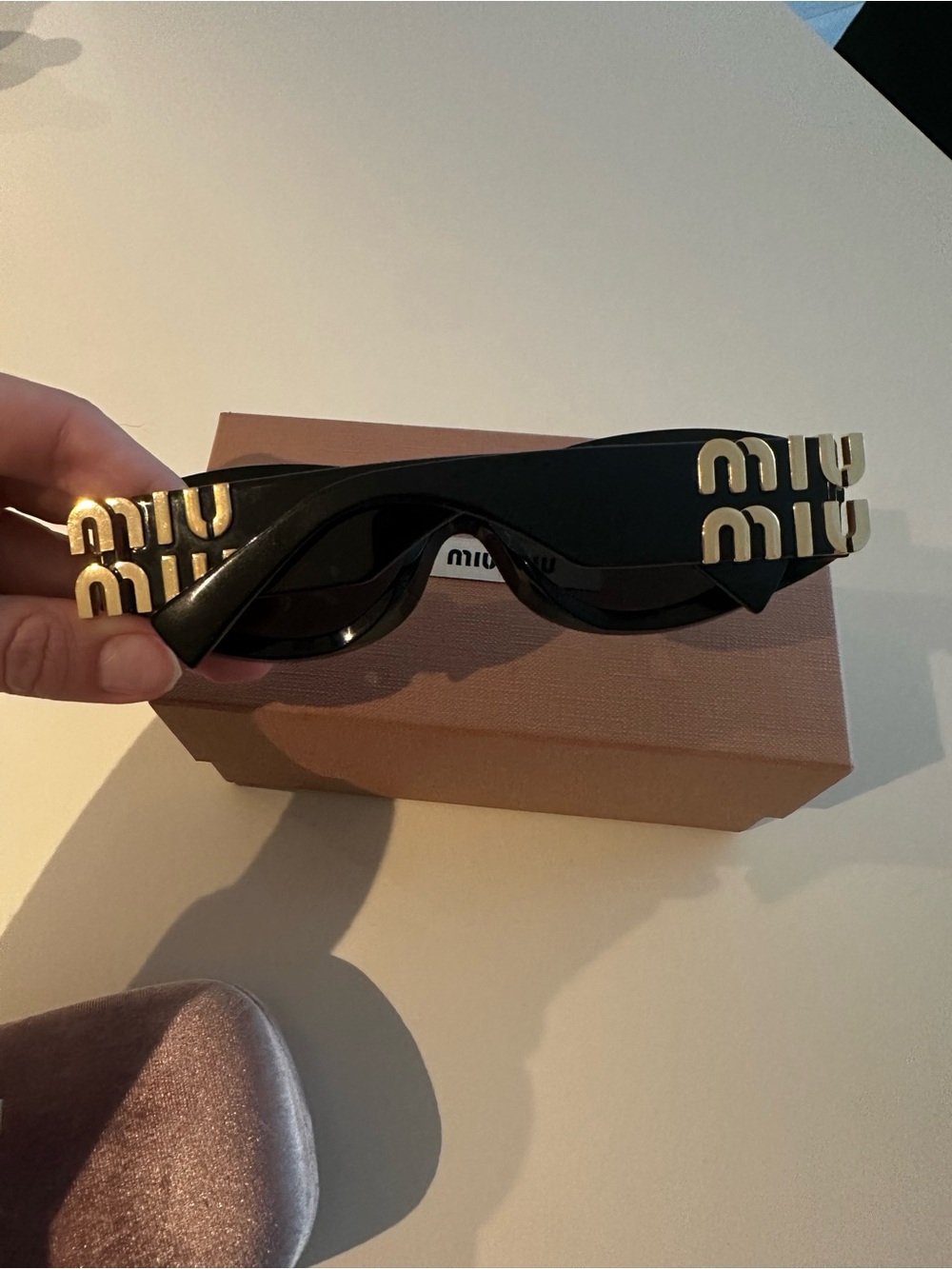 Miu Miu Glossy Glimpse Sunglasses View 4